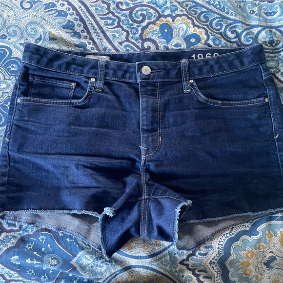 Gap Cut off Jean shorts - Picture 5 of 5